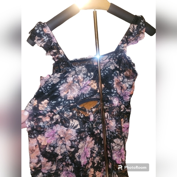 Torrid Lace Front Cutout Bodysuit Floral Pattern - Picture 3 of 11